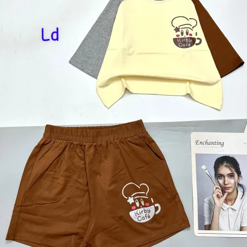 Đồ bộ quần đùi  áo crop top in hình ly nước