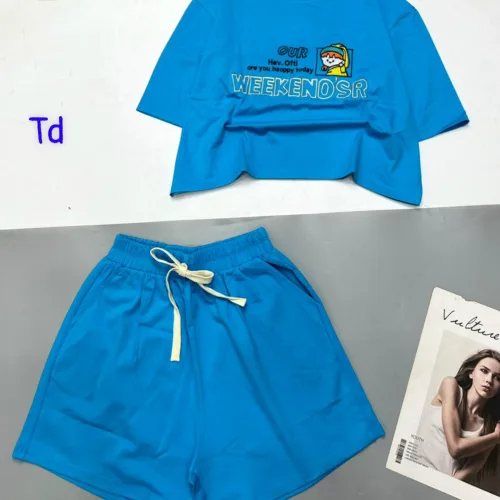 Đồ bộ quần đùi áo croptop cổ tròn in chữ WEEKENDSR