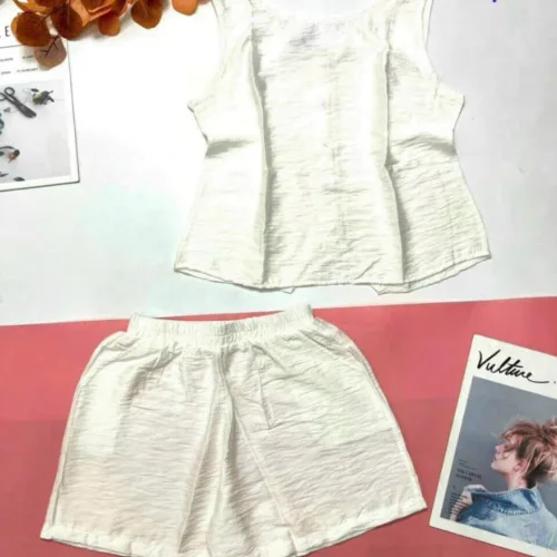 Đồ bộ quần đùi áo sát nách trơn đằng sau có nút