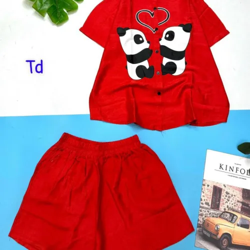 Đồ bộ quần đùi áo sơ mi tay ngắn cổ bẻ hình hai chú gấu