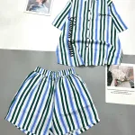 Đồ bộ quần đùi áo sơ mi tay ngắn cổ bẻ sọc chữ