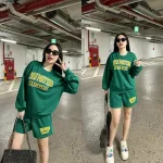 Đồ bộ quần đùi áo tay dài in nhiều chữ ở áo và quần