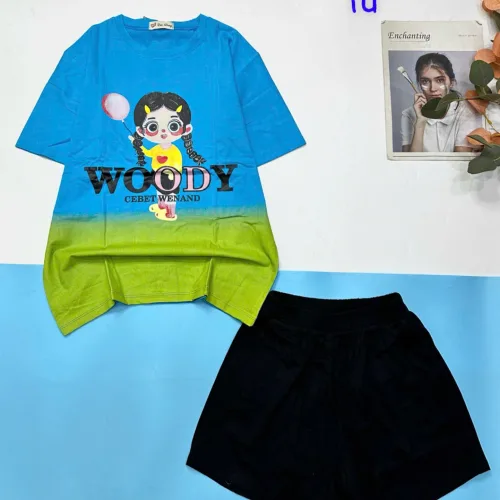 Đồ bộ quần đùi áo tay ngắn 2 màu in chữ WOODY