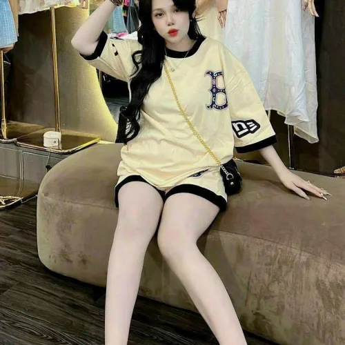 Đồ bộ quần đùi áo tay ngắn in chữ B