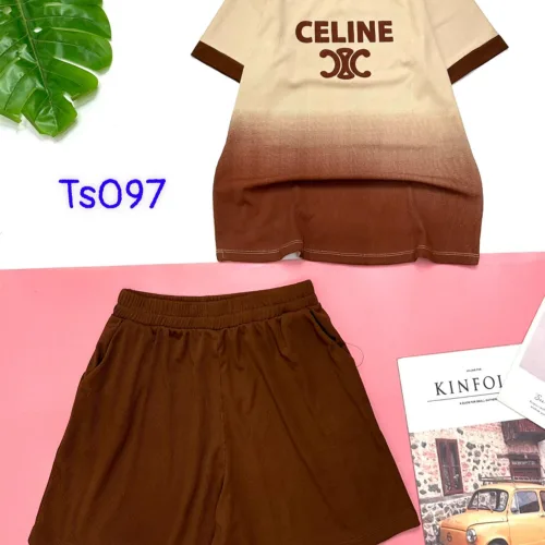 Đồ bộ quần đùi áo tay ngắn in chữ CELINE