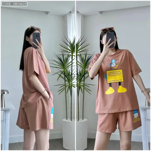 Đồ bộ quần đùi áo tay ngắn in chữ con vịt chữ