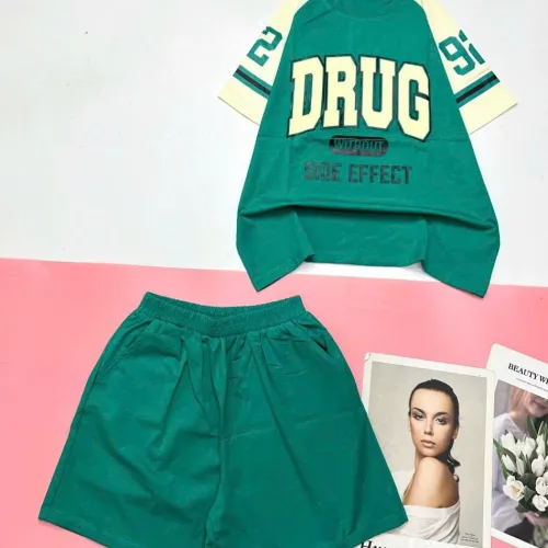 Đồ bộ quần đùi áo tay ngắn in chữ DRUG