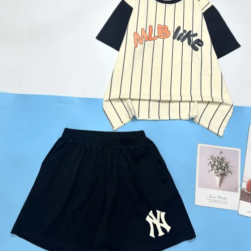 Đồ bộ quần đùi áo tay ngắn in chữ MLB LIKE