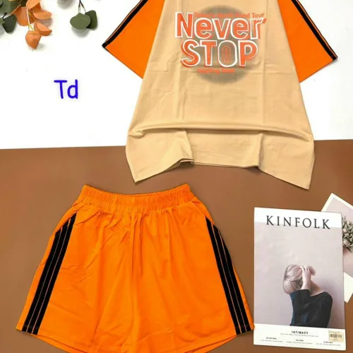 Đồ bộ quần đùi áo tay ngắn in chữ NEVER STOP