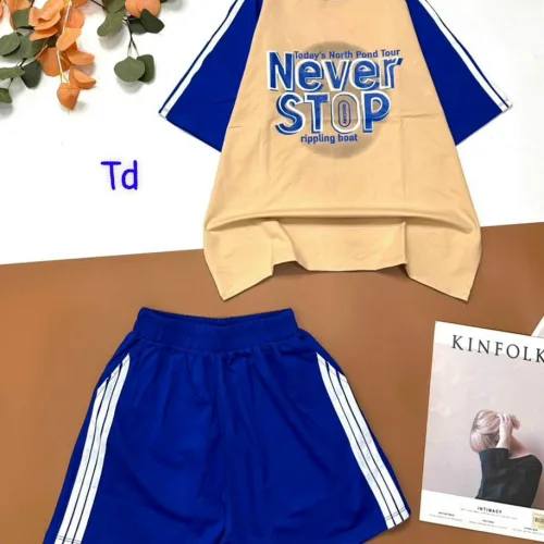 Đồ bộ quần đùi áo tay ngắn in chữ NEVER STOP