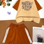 Đồ bộ quần đùi áo tay ngắn in chữ NEVER STOP