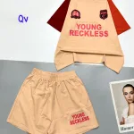 Đồ bộ quần đùi áo tay ngắn in chữ Young Reckless