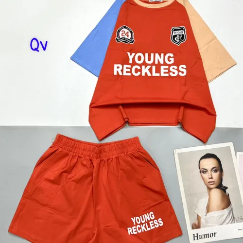 Đồ bộ quần đùi áo tay ngắn in chữ Young Reckless