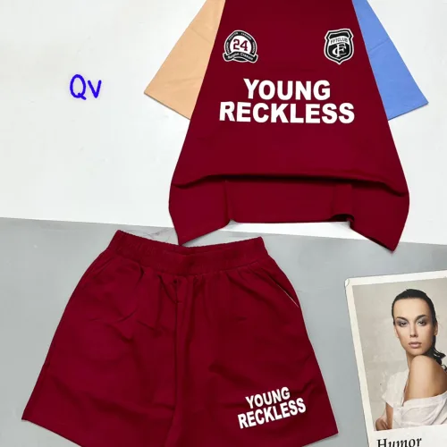 Đồ bộ quần đùi áo tay ngắn in chữ Young Reckless