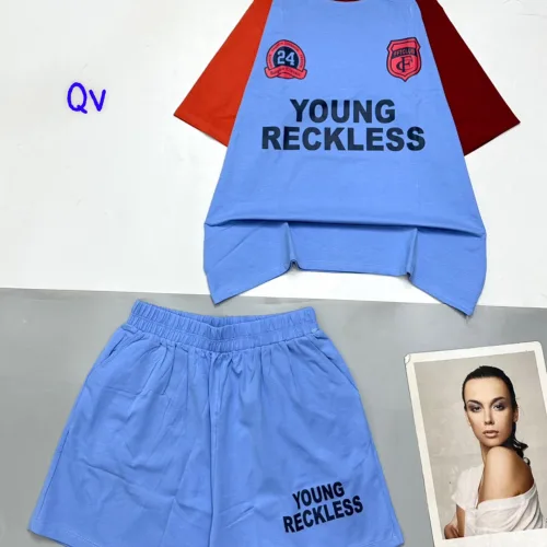 Đồ bộ quần đùi áo tay ngắn in chữ Young Reckless