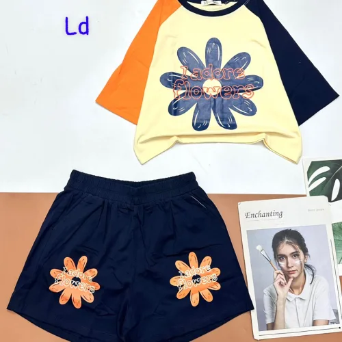 Đồ bộ quần đùi áo tay ngắn in hình bông hoa lớn