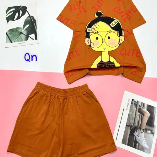 Đồ bộ quần đùi áo tay ngắn in hình cô bé chữ cute
