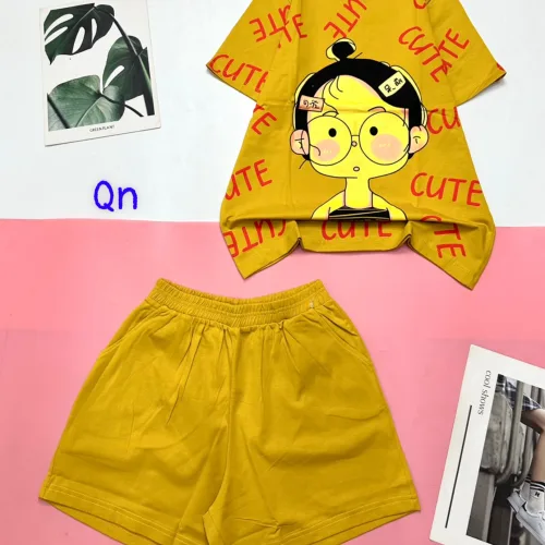 Đồ bộ quần đùi áo tay ngắn in hình cô bé chữ cute