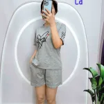 Đồ bộ quần đùi áo tay ngắn in trái tim và chữ
