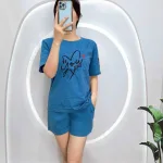 Đồ bộ quần đùi áo tay ngắn in trái tim và chữ