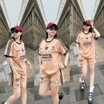 Đồ bộ quần đùi áo tay ngắn sọc tay áo và quần in nhiều chữ
