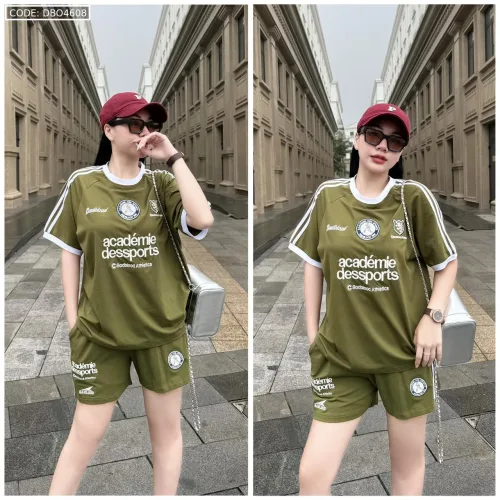 Đồ bộ quần đùi áo tay ngắn sọc tay áo và quần in nhiều chữ