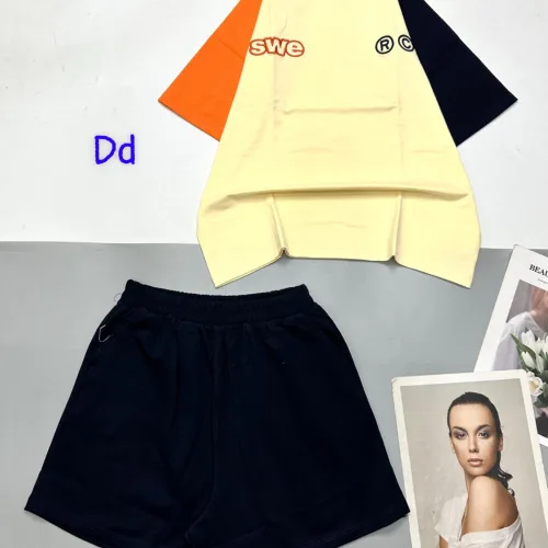 Đồ bộ quần đùi áo tay ngắn thuê chữ RC bên trái