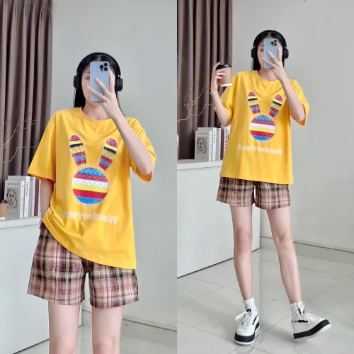 Đồ bộ quần đùi caro áo tay ngắn in đầu thỏ màu