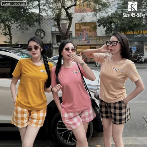 Đồ bộ quần đùi caro áo tay ngắn in hình