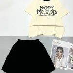 Đồ bộ quần đùi cùng màu viền cổ áo in chữ HAPPY MOOD