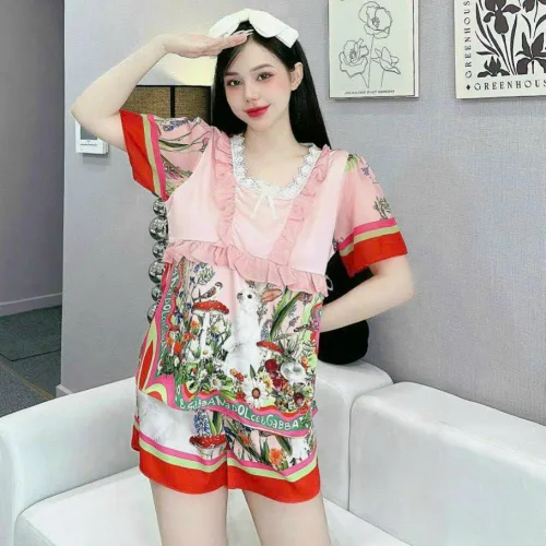 Đồ bộ quần đùi latin áo cổ vuông viền ren nơ in hình dể thương