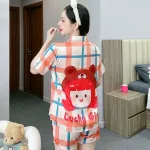 Đồ bộ quần đùi  latin áo tay ngắn cổ bẻ in nhiều hình lớn