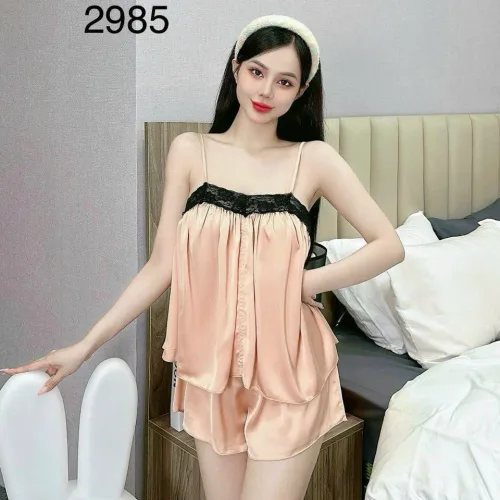 Đồ bộ quần đùi trơn latin áo hai dây phối ren