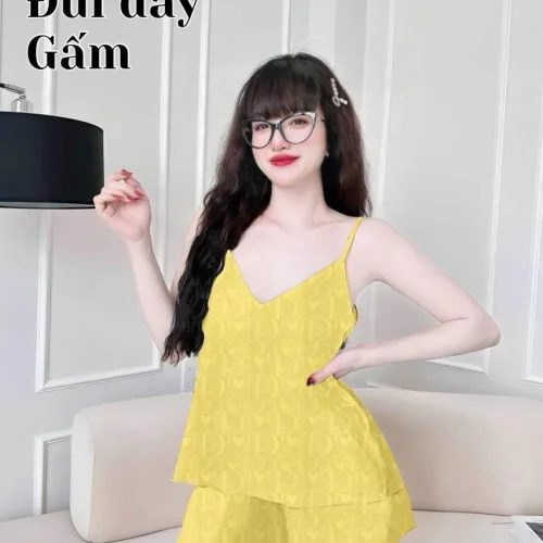Đồ bộ quần đùi vải gấm áo hai dây siêu mát tim nhỏ