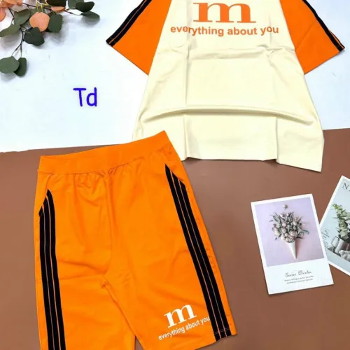 Đồ bộ quần lửng áo tay ngắn có 3 sọc