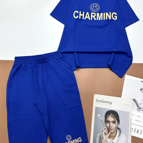 Đồ bộ quần lửng áo tay ngắn cổ tròn in chữ Charming
