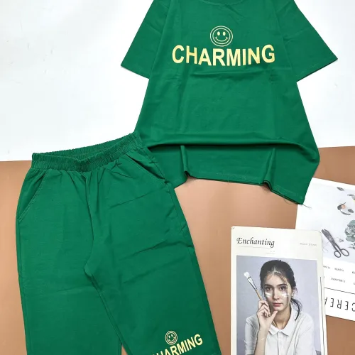Đồ bộ quần lửng áo tay ngắn cổ tròn in chữ Charming