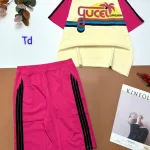 Đồ bộ quần lửng áo tay ngắn cổ tròn in hình cây dừa