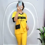 Đồ bộ quần lửng áo tay ngắn cổ v in chữ stress