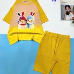 Đồ bộ quần lửng áo tay ngắn in 2 chú thỏ quàng khăn