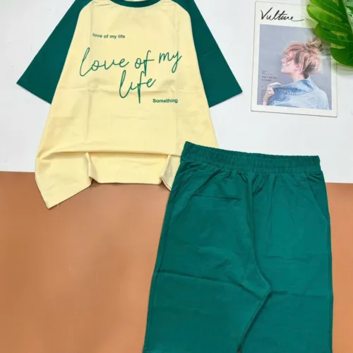 Đồ bộ quần lửng áo tay ngắn in chữ love of my life