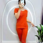 Đồ bộ quần lửng áo tay ngắn trơn in chữ nổi