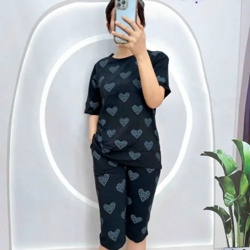 Đồ bộ quần lửng áo thun in hình nhiều trái tim