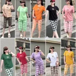 Đồ bộ quần lửng ca rô nhỏ áo thun in chữ Yes