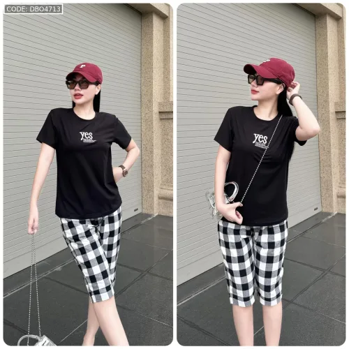 Đồ bộ quần lửng ca rô nhỏ áo thun in chữ Yes