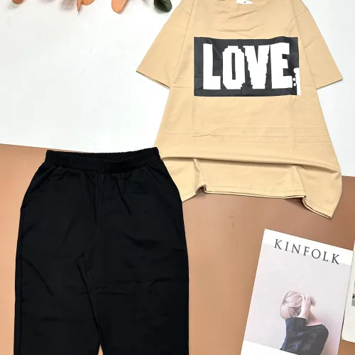 Đồ bộ quần lửng đen áo tay ngắn chữ Love to