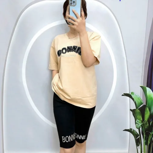Đồ bộ quần lửng đen áo tay ngắn in chữ