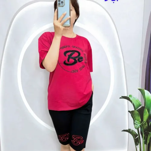 Đồ bộ quần lửng đen áo tay ngắn in chữ BE