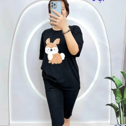 Đồ bộ quần lửng đen áo tay ngắn in hình con sóc