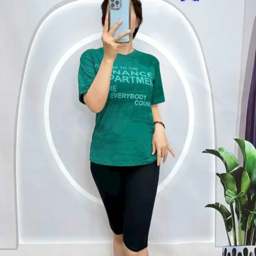Đồ bộ quần lửng đen áo tay ngắn in nhiều chữ